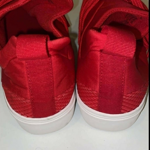 Steven Madden Lancer Sneakers - Picture 9 of 11